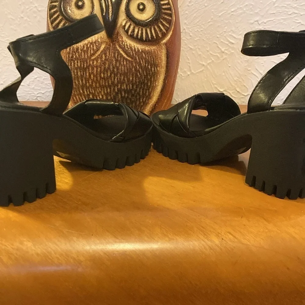 Madden Girl G-Sense Platforms - Picture 11 of 14